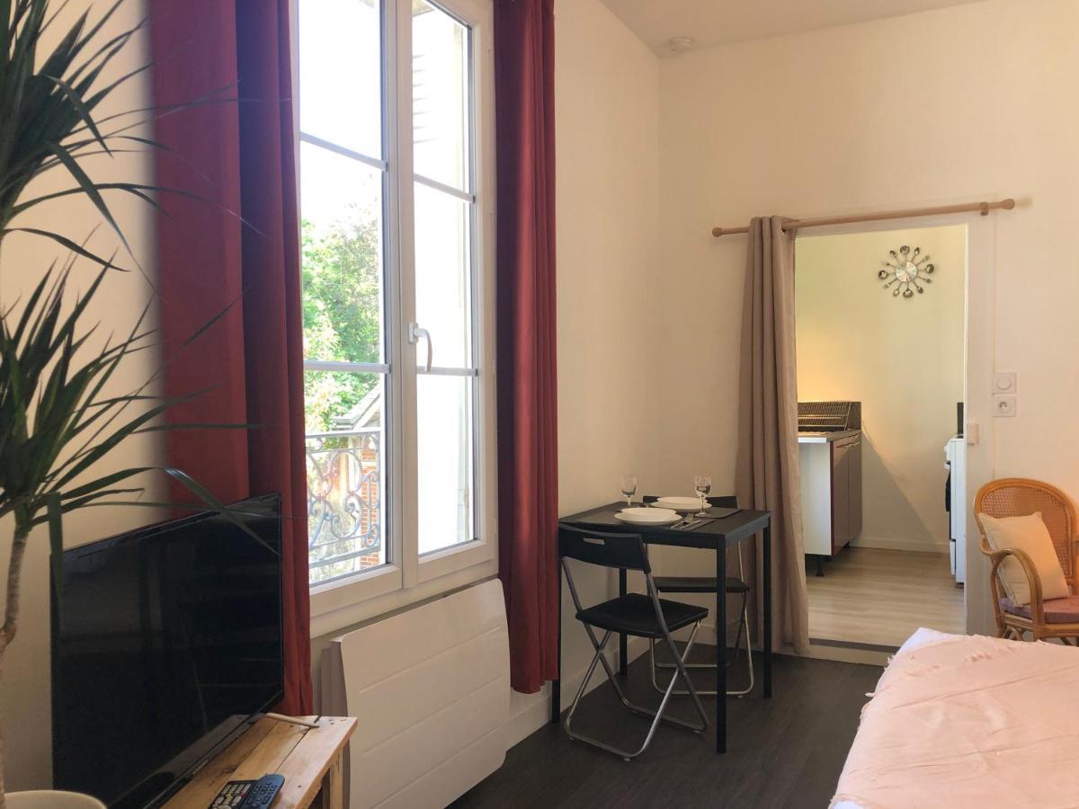 Studio Paisible Avec Jardin - Tours Centre Εξωτερικό φωτογραφία